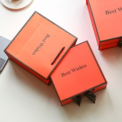 De pre Verpakte Magnetische Vangst van Kartonflip top gift boxes with