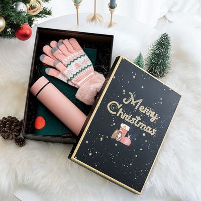 Reeks van Vier de Verschillende Doos van de Kerstmisgift van het Groottekarton voor Sjaalhandschoenen