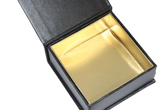 8*8*3.5cm de Multifunctionele Verpakkende Dozen van de Chocoladegift met Heet het Stempelen Embleem